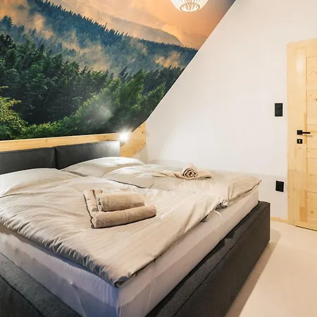 Vista With Jacuzzi Chalet