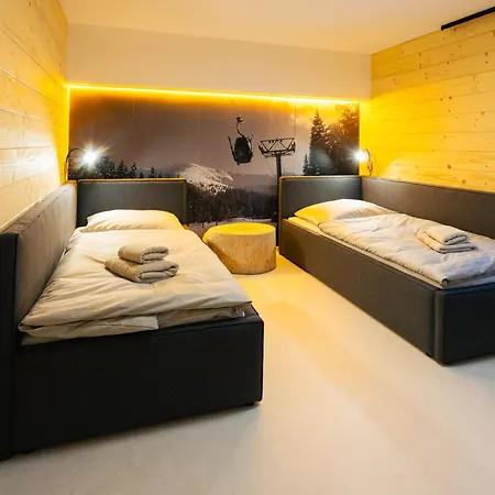 Vista With Jacuzzi Chalet *